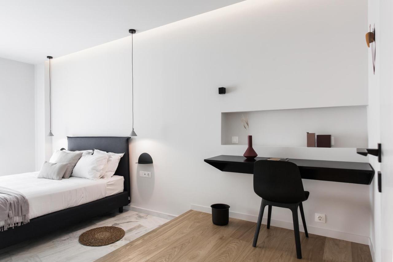 Marvelous 2Br Apartments With Balcony By Upstreet Atenas Exterior foto