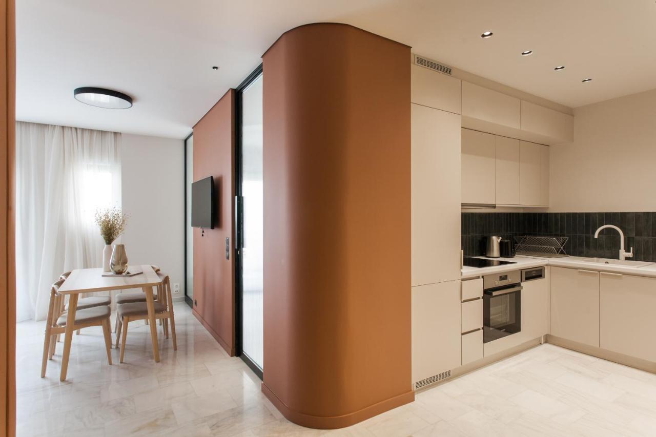 Marvelous 2Br Apartments With Balcony By Upstreet Atenas Exterior foto